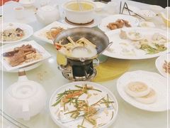 -渔意楼·驰名沙田乳鸽(五羊旗舰店)