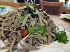 -溢心园香河肉饼总店
