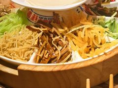 -怪噜范·老贵阳街头名小吃(鸿通城店)