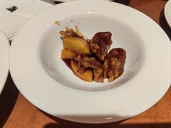 黄桃糖醋里脊-杭州JW万豪酒店-万豪中餐厅