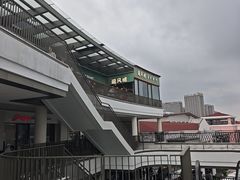-百联奥特莱斯广场(上海青浦店)