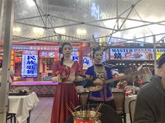 -刘姐啤酒鱼民族演艺餐厅(西街总店)