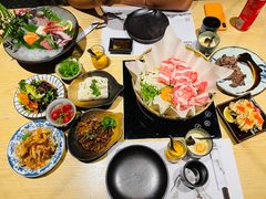 -枝魯枝魯自助料理