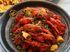 -肥肥虾庄·金牌油焖大虾(杨园滨江时代walk店)