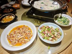 -八源地千岛湖土菜馆·有机鱼(塘苗路十九年店)