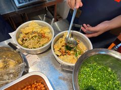 -丽丽三鲜螺蛳粉(田林路店)