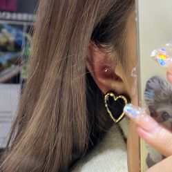 -花师傅专业穿耳洞