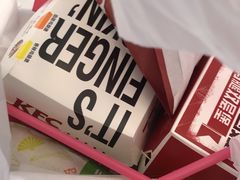 -肯德基(西影路店)