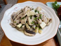 雪菜蘑菇时笋炒肉-百家鲜·杭帮菜