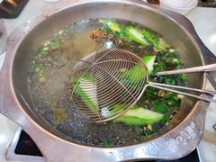 苦瓜酸菜黄豆汤底-潮悦牛肉火锅城(水贝店)