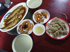 -聚首堂·特色小吃·肘子(什刹海德胜门店)