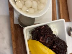 芒果白雪黑糯米甜甜-满记甜品(湖滨店)