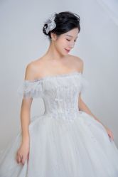 -予白婚纱礼服馆