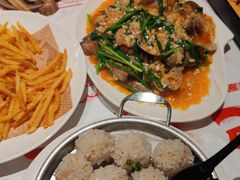 -肥肥虾庄·金牌油焖大虾(汉口城市广场店)