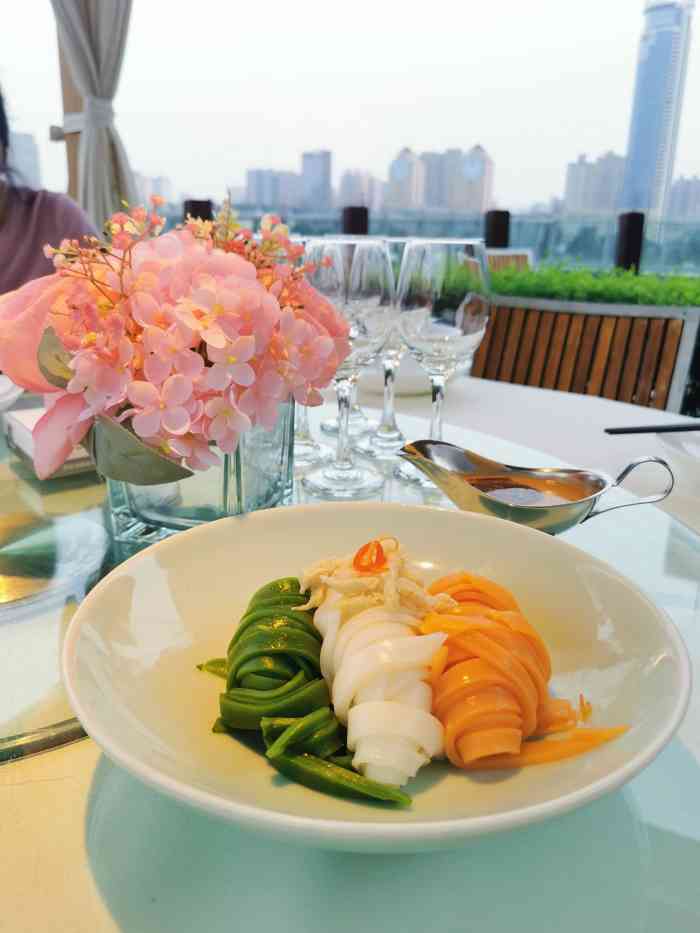 真爱中国餐馆(朱雀大街店)-"一上餐厅就感觉不一样,咨客服务热情,带到