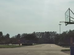 -四方湖服务区·停车场