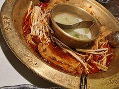 -哥老官重庆美蛙鱼头(龙湖杭州金沙天街店)