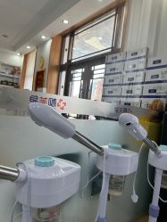 -靓芙泉专研痘痘肌