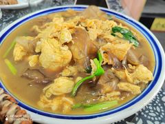 -八两八金·莱芜特色炒鸡(市南漳浦路店)