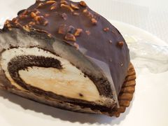 梦龙-Dough&Joe团憩(瑞虹天地月亮湾店)