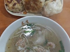 扁食汤-求生煎包(武夷小区店)