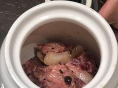 黑·秘酱壶渍牛肋-小肚皮饮食店