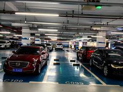 -百联中环购物广场-停车场