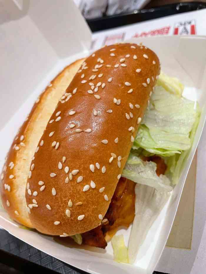 肯德基(八宝店)-"开封菜最近的新品脆皮鸡了解一下 油泼辣.