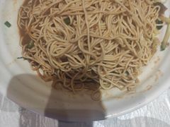-肥肥虾庄·金牌油焖大虾(首义路店)