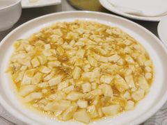 蟹黄豆腐-东方明珠老上海8号餐厅(东方明珠广播电视塔店)