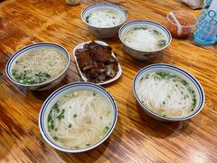 -香辉食馆(新兴路店)