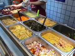 自助取餐区-三兄弟高炉烧饼