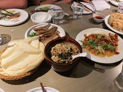 -前海沿·青岛菜(李沧万达店)