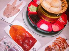 -三人行骨头王火锅(长寿店)