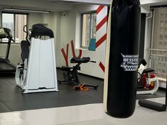 -越·健身工作室(华尔兹广场写字楼B栋店)