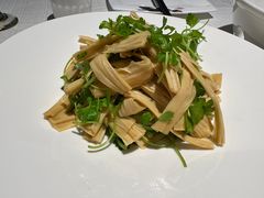 芹莱苗拌鲜腐竹-旺顺阁鱼头泡饼(小红门店)