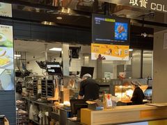 -麦当劳(展览路店)