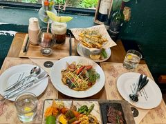 -Mark&Mars Restaurant