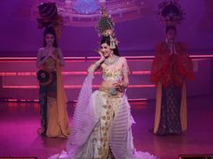 -金东尼人妖秀