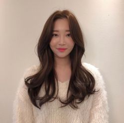 -AYO SALON