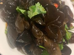 -小鱼小牛·鱼牛干锅·脆鱼火锅(世欧广场店)