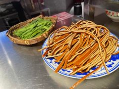 -朱光玉火锅馆(小寨原力场店)