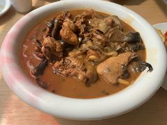 小鸡炖蘑菇-关东小磨东北菜(上海长风大悦城店)