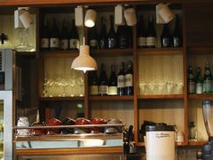 -ROAST coffee & eatery