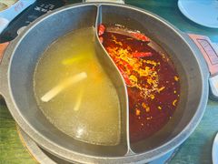 鸳鸯锅-老灶堂文创火锅(文艺路店)