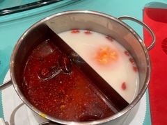 老妈双味锅-皇城老妈·大连海鲜火锅(港湾店)