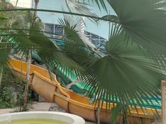 -龙脉温泉室内游泳馆