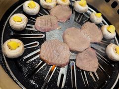 -炼火烤肉店