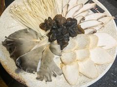 -唇辣号重庆老火锅(亦庄店)