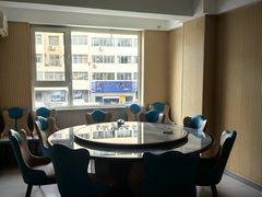 -鱼市酒店(威海水产批发市场店)